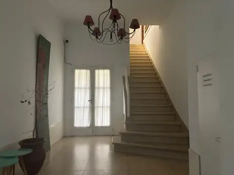 Depto Tipo Casa en Alquiler de 3 dormitorios