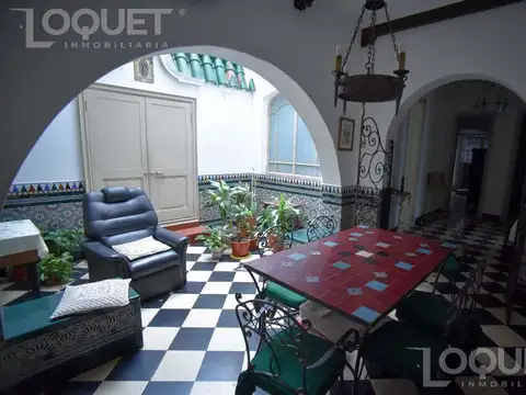 Casa con dos departamentos en venta, en Centro Sur de Santa Fe