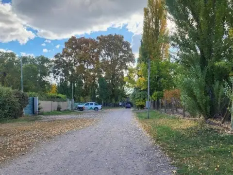 Lote en callejon cerrado escritura Pedriel Lujan 