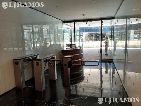 Oficina en Venta con 10 cocheras