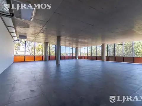 Venta de oficina de 238 m2 en San Isidro