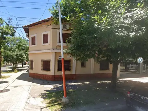 ALQUILER COMERCIAL EN PLENO MICROCENTRO