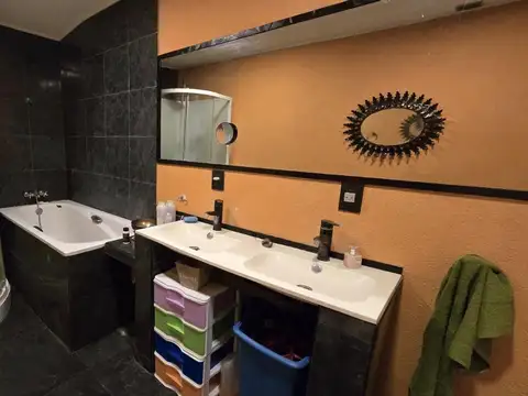 Depto Tipo Casa en Venta con 1 cocheras