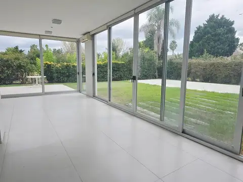 Casa en Venta al Oeste
