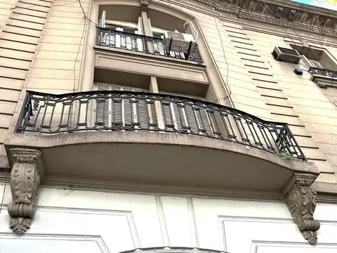 Propiediedad Antigua de categoría en excelente ubicación,
