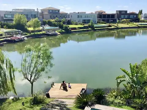 Lote al agua en Venta en Los Lagos, Nordelta 100