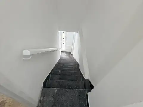 Depto Tipo Casa en Alquiler de 2 dormitorios