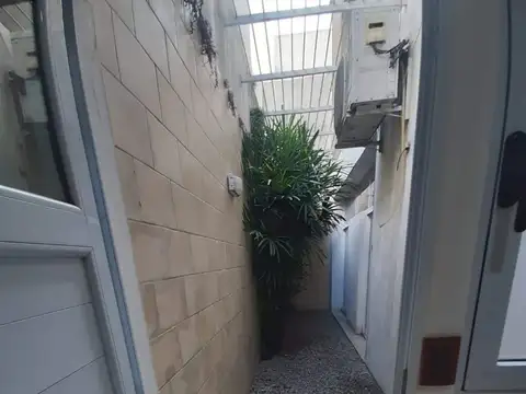 Avenida Rivadavia 200, Piso PB