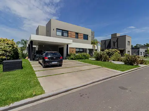 Casa en venta 5 amb en Barrio Privado El Rebenque Canning