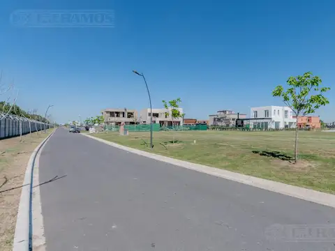 Terreno en venta en Carpinchos - Nordelta