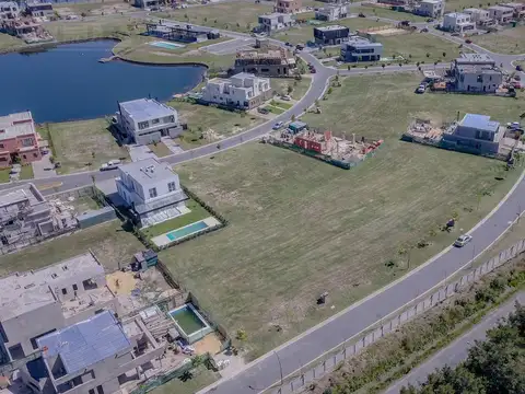 Terreno en venta en Carpinchos - Nordelta