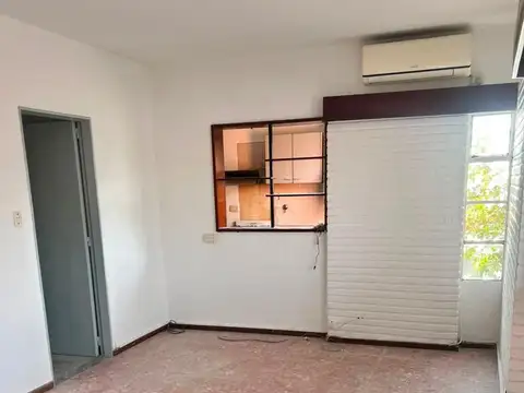 Depto Tipo Casa en Alquiler en Villa Adelina, $ 800.000