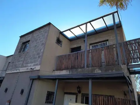 Depto Tipo Casa 2 ambientes con 1 baño