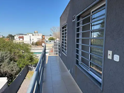 Depto Tipo Casa en Venta 10 años