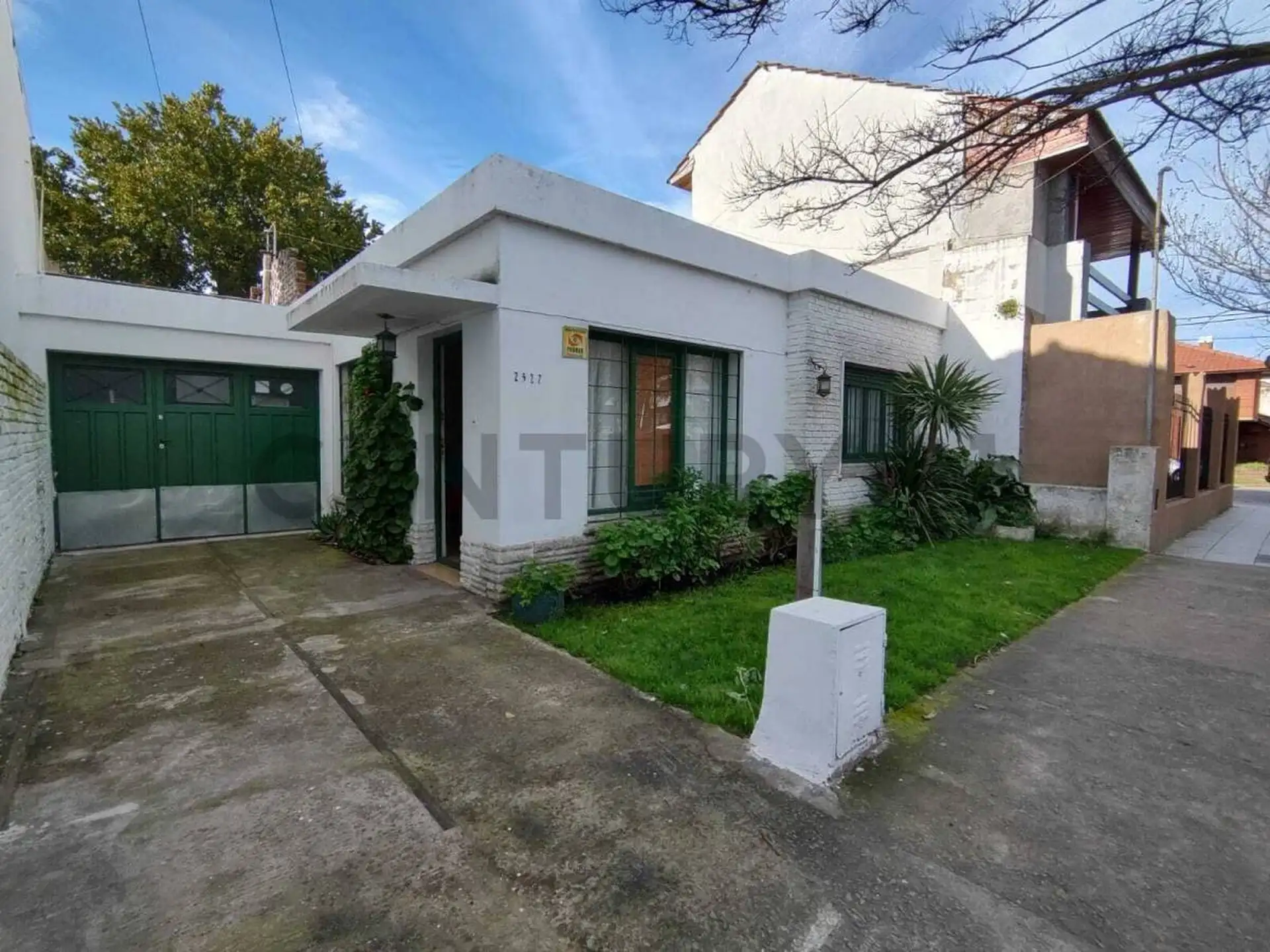 Casa 3 amb, 97m² en Chauvin — Apta desarrollo