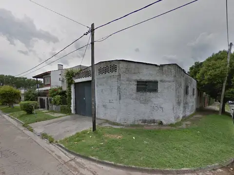 GALPÓN EN ESQUINA DE TORTUGUITAS