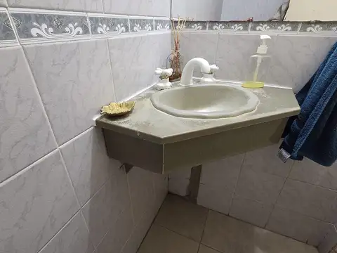 Casa en Venta Uriburu Esquina Av Libertador A REFACCIONAR