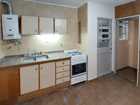Departamento de 3 dormitorios en alquiler.