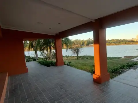 VENTA  CASA  COUNTRY NAUTICO SOLAR DE VICTORIA