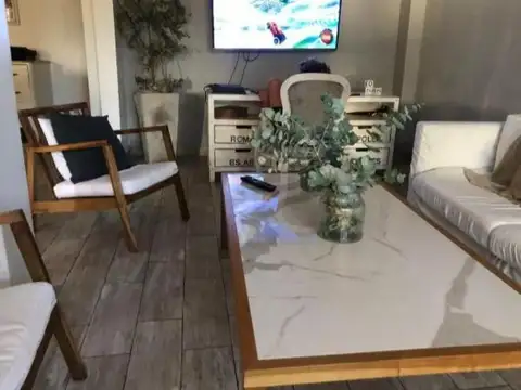 Depto Tipo Casa en Venta de 4 dormitorios