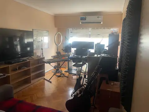 Avenida Hipólito Yrigoyen 3400, Piso 7