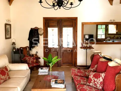 Casa 3 ambientes con 2 baños