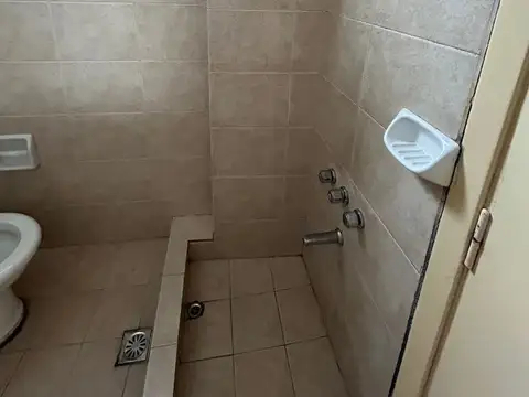 Depto Tipo Casa en Alquiler en Haedo Norte, $ 650.000