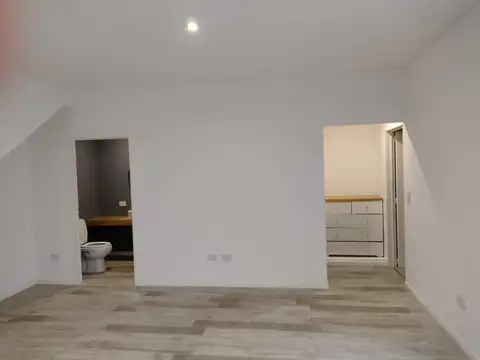 Depto Tipo Casa en Venta de 1 dormitorio