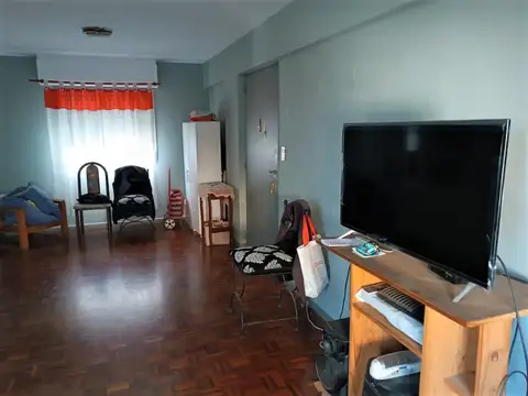 Depto 5 ambientes en Torre 14 B° Copello