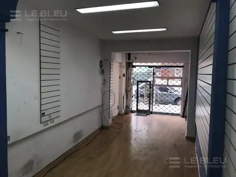 ALQUILER LOCAL COMERCIAL  Triunvirato y Los Incas VILLA URQUIZA  con vivienda/oficina/depósito