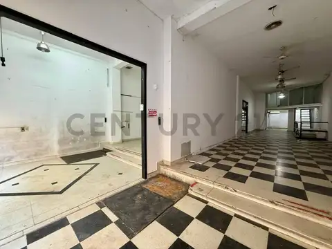 Avenida Valentín Alsina 1300, Piso 0