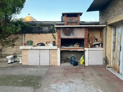 Casa en Alquiler en Granadero Baigorria, $ 400.000