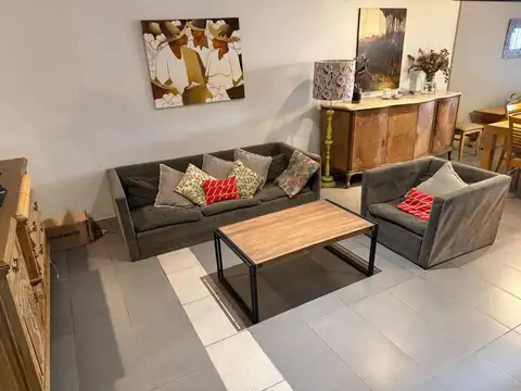 Casa 2 ambientes con 3 baños