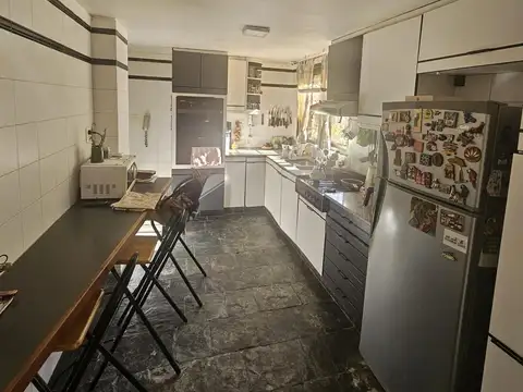 Ricardo Gutierrez  al 100, Florida Recindencial metros rio, moderno diseño, jardin