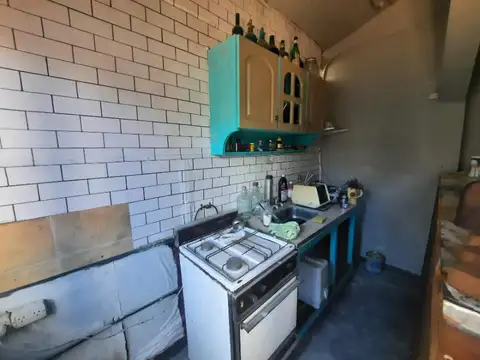 Casa 3 ambientes con 1 baño