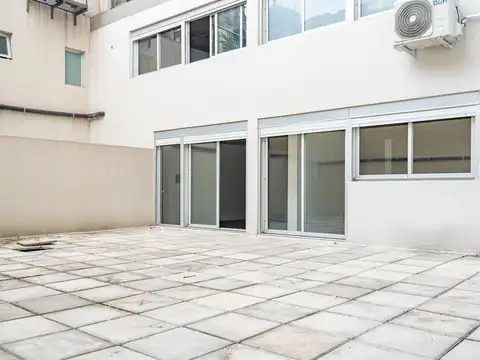 Oficina en Alquiler al Norte