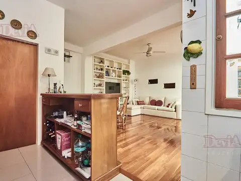 Casa 5 ambientes con 2 baños