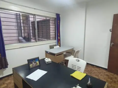 Florida 100, Piso 1