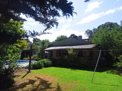 Chalet sobre 3 lotes Las Margaritas