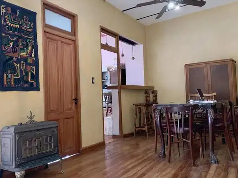 Depto Tipo Casa en Venta en Liniers, USD 130.000