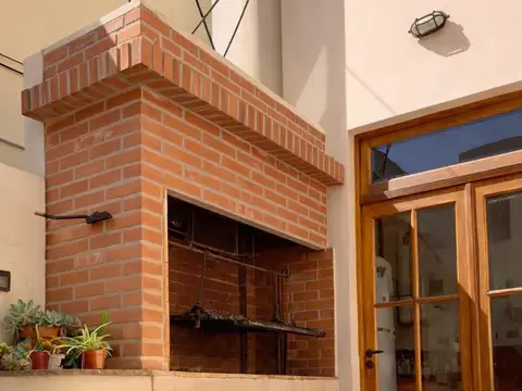 Depto Tipo Casa 3 ambientes con 2 baños