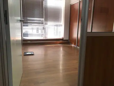 Oficina en Alquiler al Este