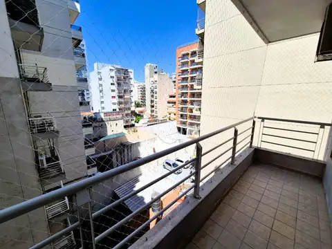 Departamento 2 ambientes en  Alquiler con Balcón Villa Urquiza