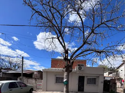 Lote con 4 viviendas a reciclar