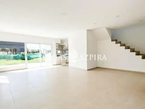 Casa en Venta en Alvarez Del Bosque, USD 179.900