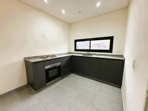 Casa en Alquiler de 3 dormitorios