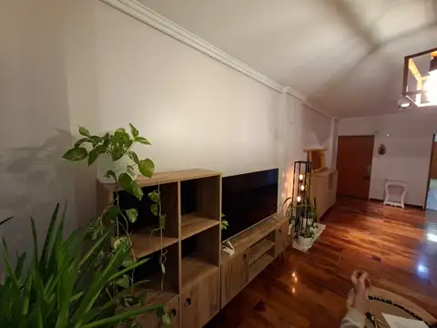 Jerónimo Salguero 400, Piso 1