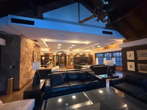 Casa en Venta de 5 dormitorios