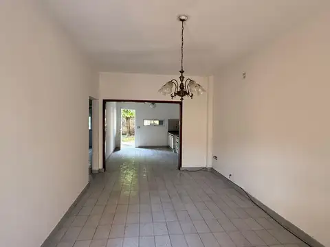 Casa en Alquiler con 1 cochera