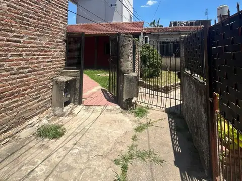 Pedro Henríquez Ureña 2200